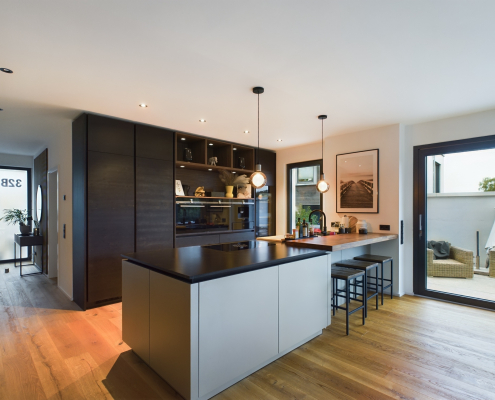 CAM03451G0-PR0021-STILL001